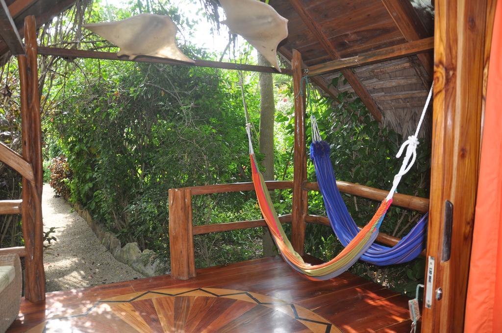 Hosteria Mandala ปูแอร์โตโลเปซ ภายนอก รูปภาพ