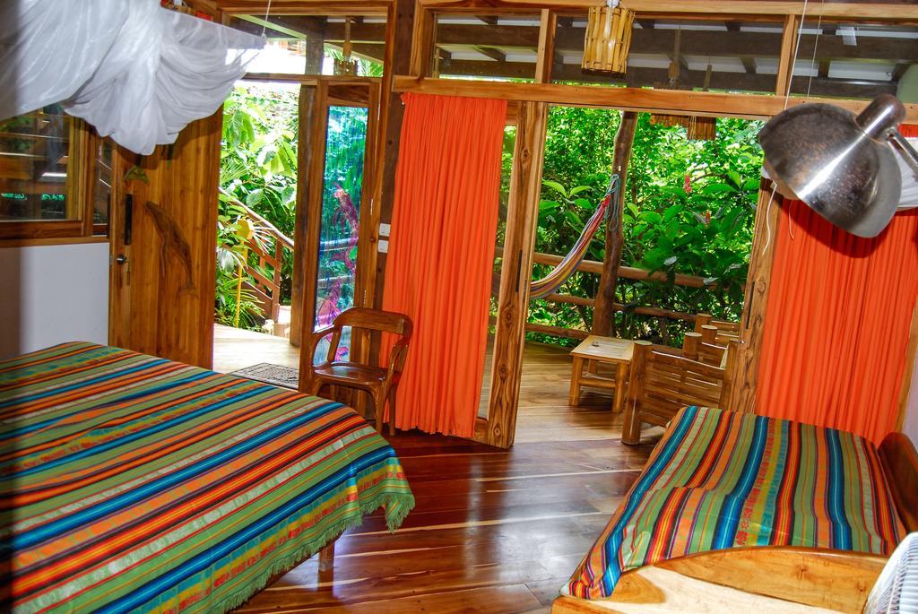 Hosteria Mandala ปูแอร์โตโลเปซ ภายนอก รูปภาพ