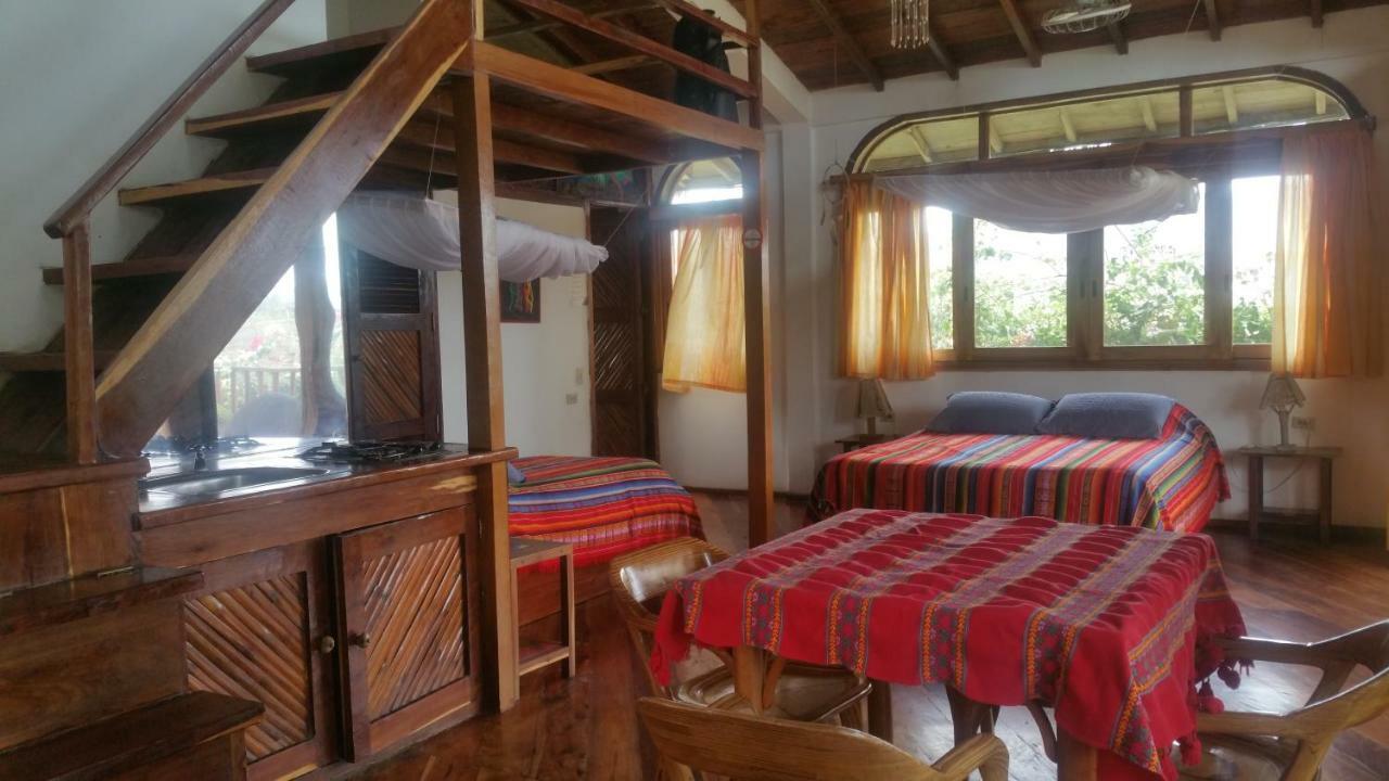 Hosteria Mandala ปูแอร์โตโลเปซ ภายนอก รูปภาพ