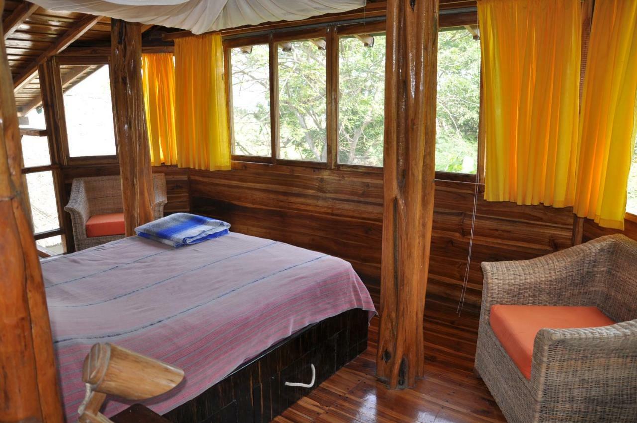 Hosteria Mandala ปูแอร์โตโลเปซ ภายนอก รูปภาพ