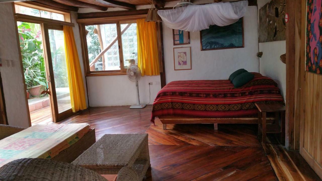 Hosteria Mandala ปูแอร์โตโลเปซ ภายนอก รูปภาพ